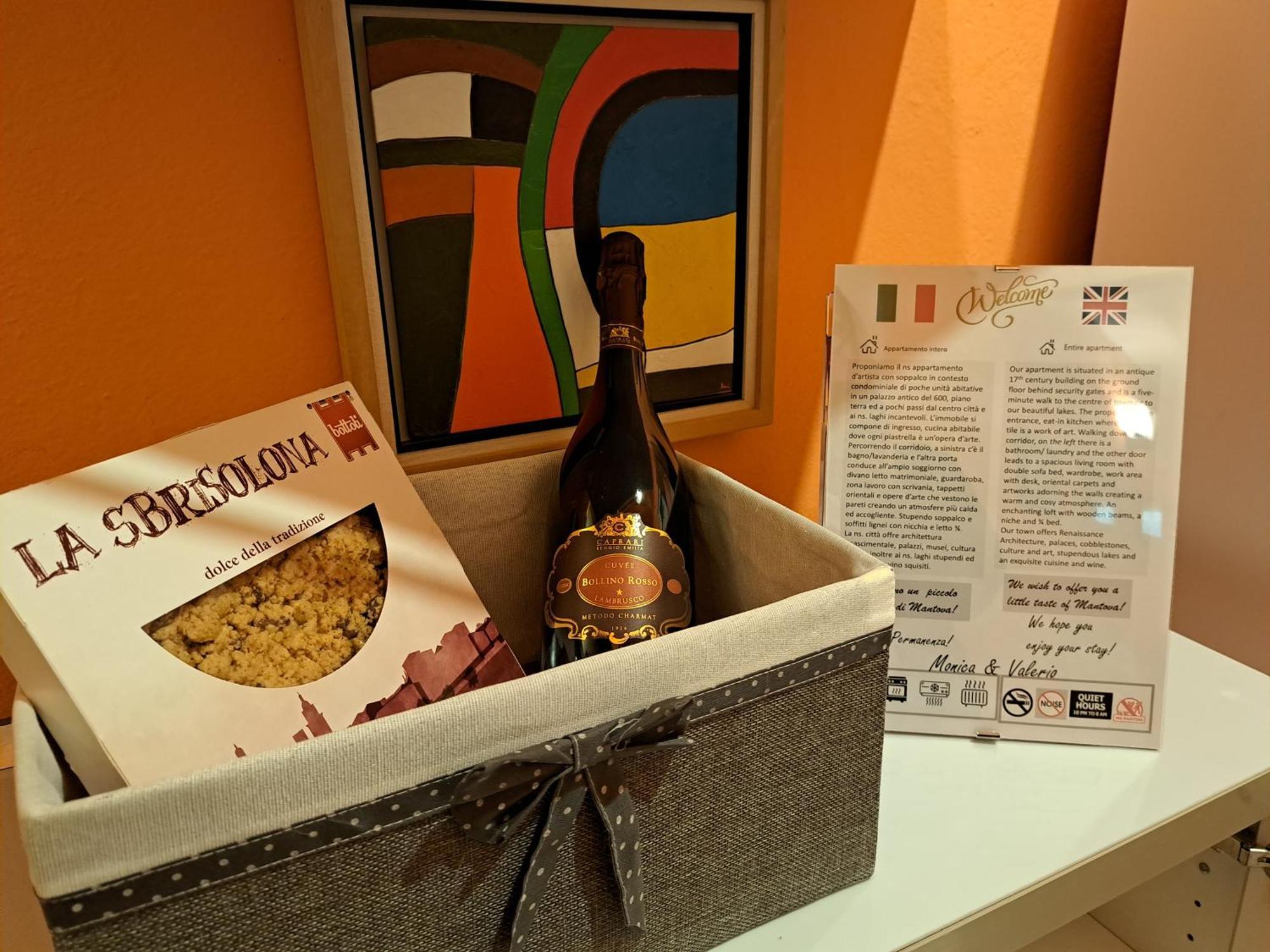 Foodwineart Apartment Мантова Екстериор снимка